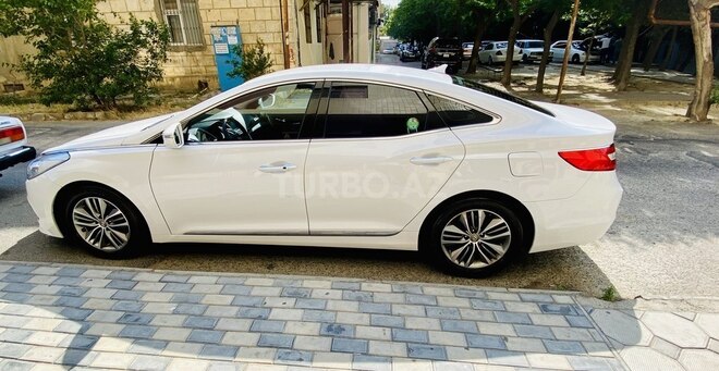 Hyundai Grandeur 2015, 141,450 km - 2.2 l - Bakı