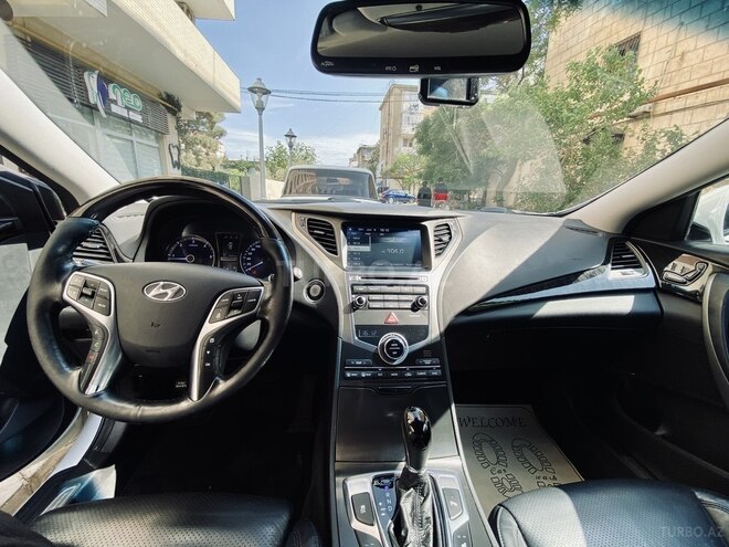 Hyundai Grandeur 2015, 141,450 km - 2.2 l - Bakı