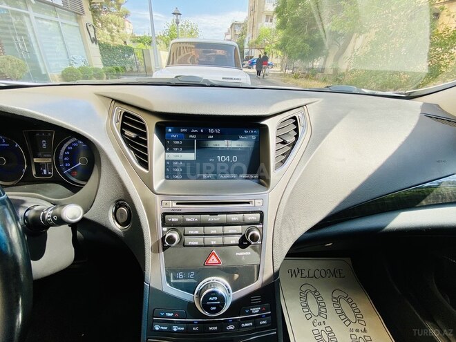 Hyundai Grandeur 2015, 141,450 km - 2.2 l - Bakı