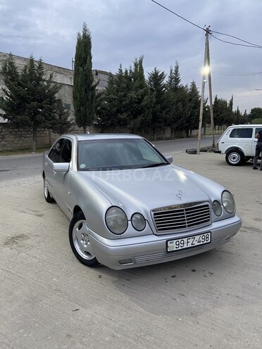 Mercedes E 220 1998, 380,000 km - 2.2 l - Bakı