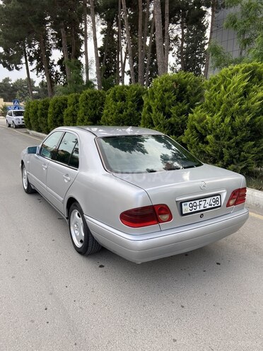 Mercedes E 220 1998, 380,000 km - 2.2 l - Bakı