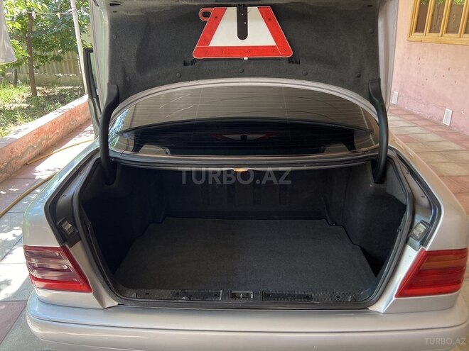 Mercedes E 220 1998, 380,000 km - 2.2 l - Bakı
