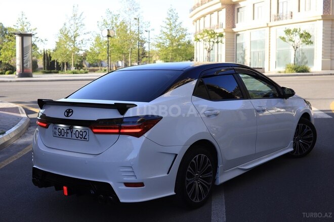 Toyota Corolla 2018, 116,000 km - 1.4 l - Bakı