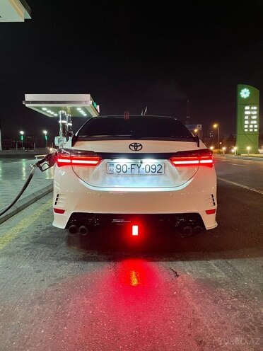 Toyota Corolla 2018, 116,000 km - 1.4 l - Bakı