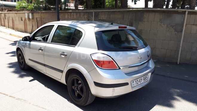 Opel Astra 2004, 250,000 km - 1.4 l - Bakı