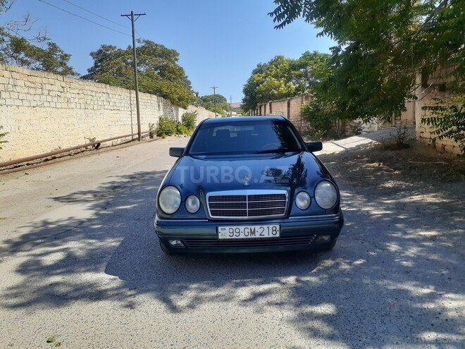 Mercedes E 220 1999, 375,000 km - 2.2 l - Bakı