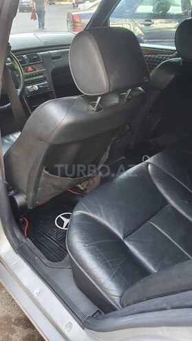 Mercedes E 200 1997, 360,000 km - 2.0 l - Bakı