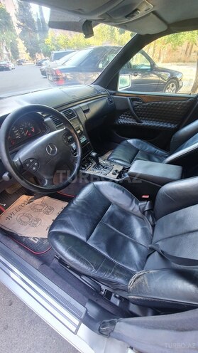 Mercedes E 200 1997, 360,000 km - 2.0 l - Bakı