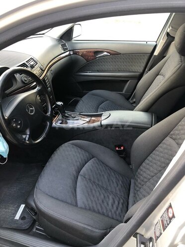 Mercedes E 220 2005, 397,000 km - 2.2 l - Bakı