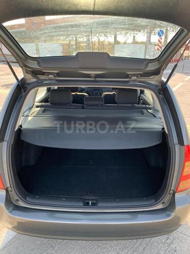 Toyota Corolla 2005, 215,000 km - 1.4 l - Bakı