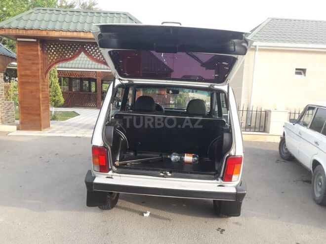 LADA (VAZ) Niva 2010, 210,000 km - 1.7 l - İmişli