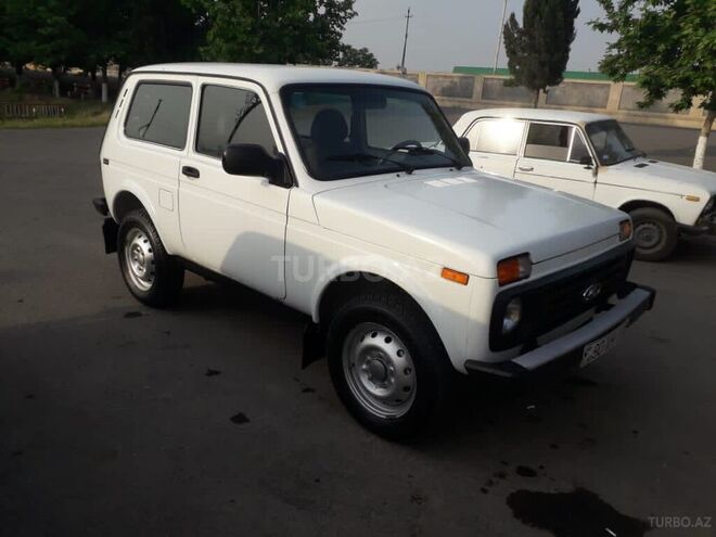 LADA (VAZ) Niva 2010, 210,000 km - 1.7 l - İmişli