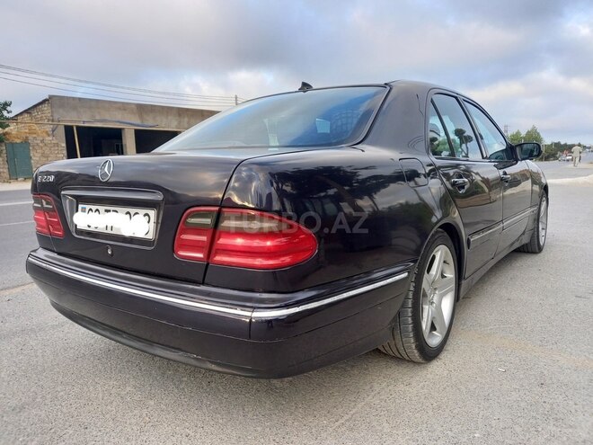 Mercedes E 220 2000, 356,231 km - 2.2 л - Bakı