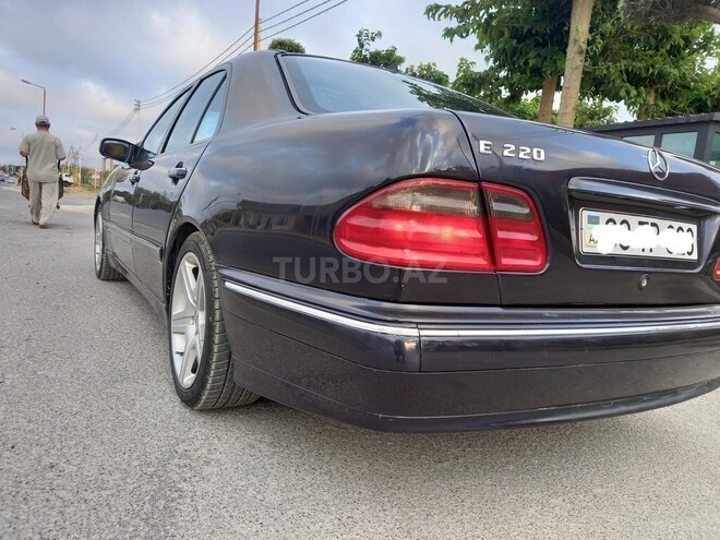 Mercedes E 220 2000, 356,231 km - 2.2 л - Bakı