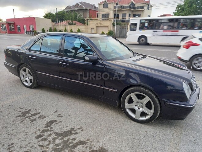 Mercedes E 220 2000, 356,231 km - 2.2 л - Bakı