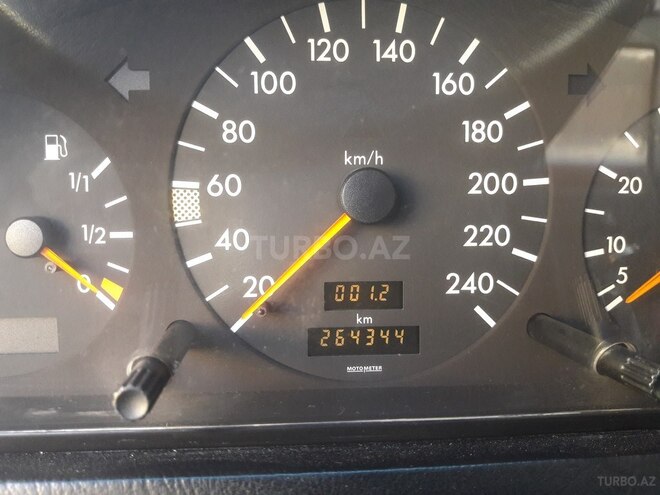 Mercedes C 180 1995, 264,400 km - 1.8 l - Bakı