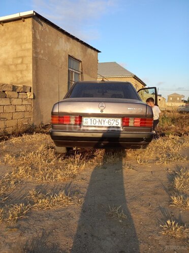 Mercedes 190 1993, 373,356 km - 2.0 л - Sumqayıt
