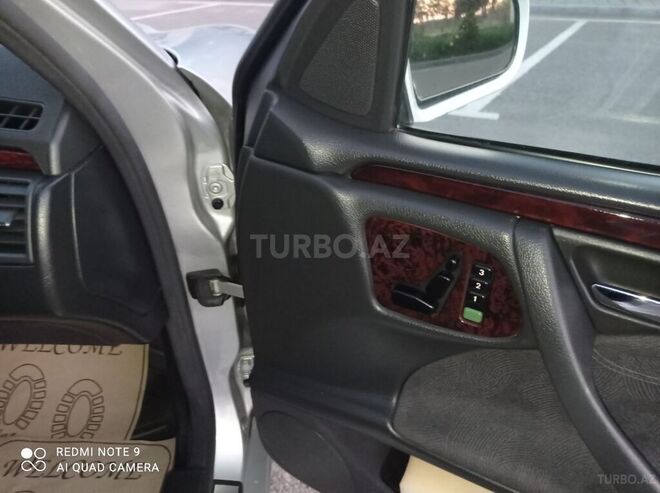 Mercedes E 240 2001, 238,000 km - 2.6 l - Şirvan