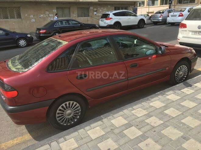 Renault Laguna 1998, 191,000 km - 2.0 л - Bakı