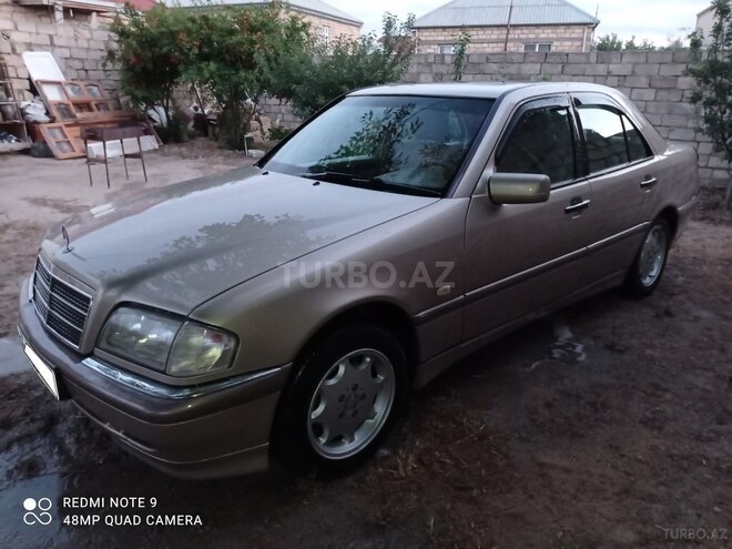 Mercedes C 200 2000, 342,000 km - 2.0 л - Sumqayıt