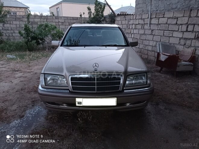 Mercedes C 200 2000, 342,000 km - 2.0 л - Sumqayıt
