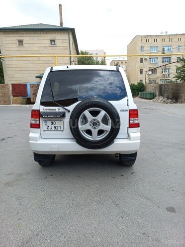 Mitsubishi Pajero io 2000, 130,900 km - 1.8 l - Bakı