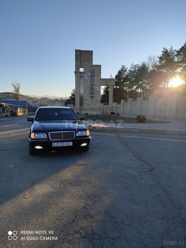 Mercedes C 200 1999, 336,000 km - 2.0 л - Gədəbəy