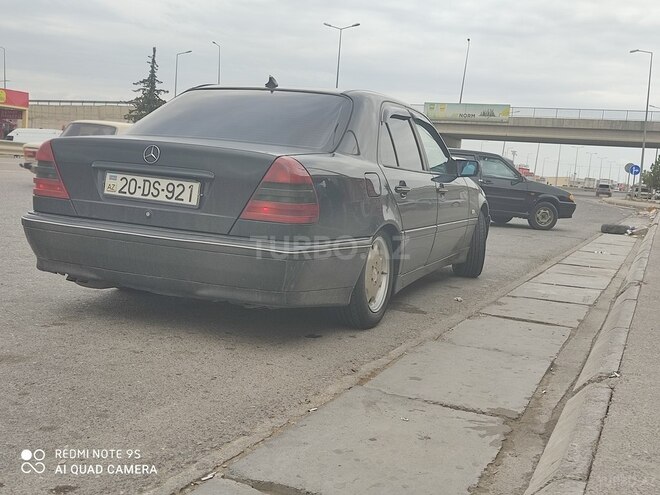 Mercedes C 200 1999, 336,000 km - 2.0 л - Gədəbəy
