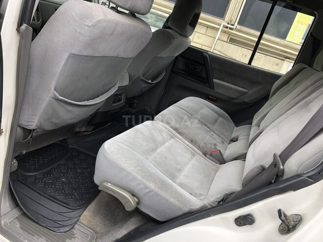 Mitsubishi Pajero 2002, 324,000 km - 3.0 l - Bakı