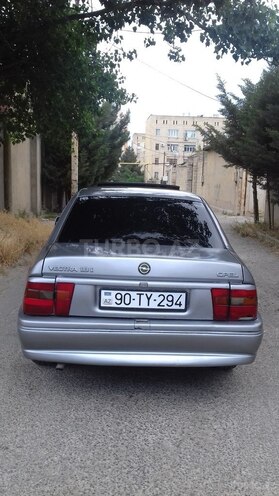 Opel Vectra 1995, 299,800 km - 1.8 л - Bakı