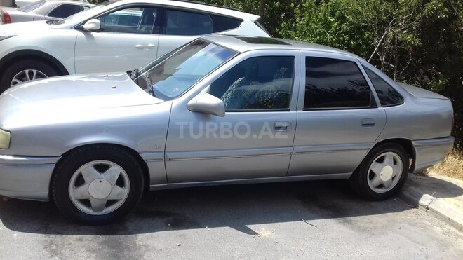 Opel Vectra 1995, 299,800 km - 1.8 л - Bakı