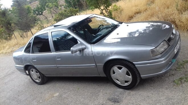 Opel Vectra 1995, 299,800 km - 1.8 л - Bakı