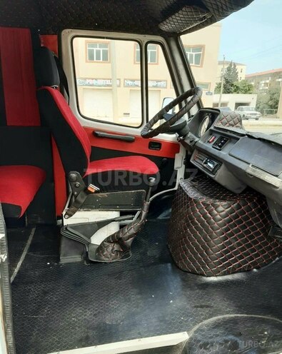 Mercedes 208 D 1994, 357,000 km - 2.3 л - Sumqayıt