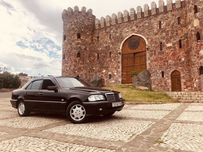 Mercedes C 180 1999, 185,000 km - 1.8 л - Tovuz