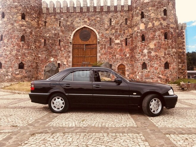 Mercedes C 180 1999, 185,000 km - 1.8 л - Tovuz