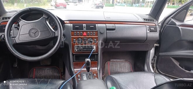 Mercedes E 230 1996, 23,863 km - 2.3 l - Sumqayıt