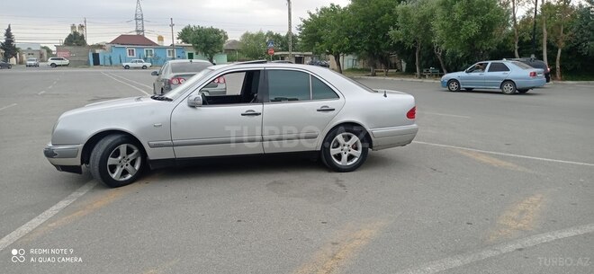 Mercedes E 230 1996, 23,863 km - 2.3 l - Sumqayıt