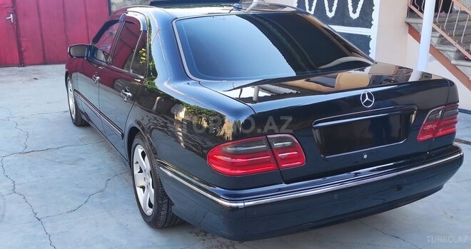 Mercedes E 240 2000, 238,500 km - 2.4 l - Bakı