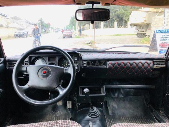 LADA (VAZ) 2105 1983, 245,856 km - 1.5 л - Quba