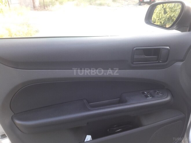 Ford Focus 2006, 298,000 km - 1.6 l - Bakı