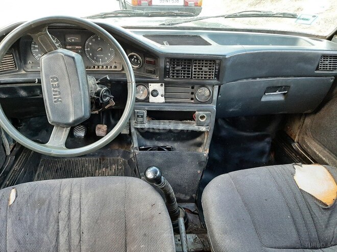 Moskvich 2141 1990, 258,000 km - 1.5 l - Şirvan