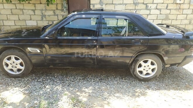 Mercedes 190 1992, 152,480 km - 2.0 l - Bakı