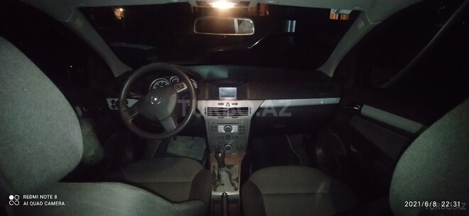 Opel Astra 2006, 207,000 km - 1.3 l - Bakı