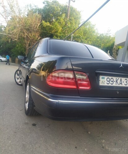 Mercedes E 240 1999, 245,322 km - 2.4 l - Gəncə
