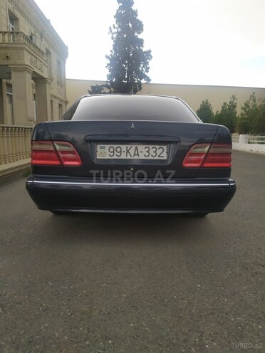 Mercedes E 240 1999, 245,322 km - 2.4 l - Gəncə