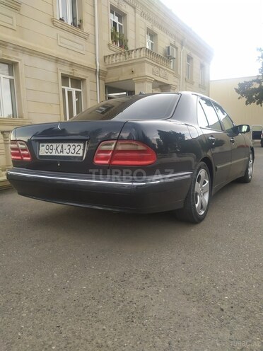 Mercedes E 240 1999, 245,322 km - 2.4 l - Gəncə