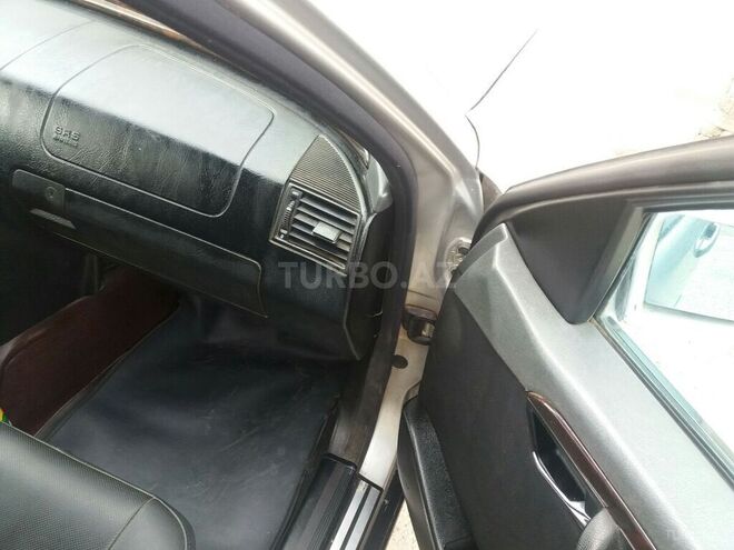 Mercedes C 230 1997, 260,000 km - 2.3 l - Sumqayıt