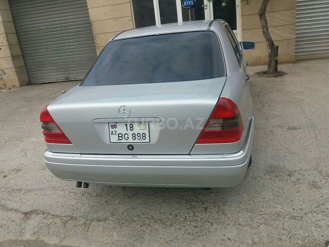 Mercedes C 230 1997, 260,000 km - 2.3 l - Sumqayıt