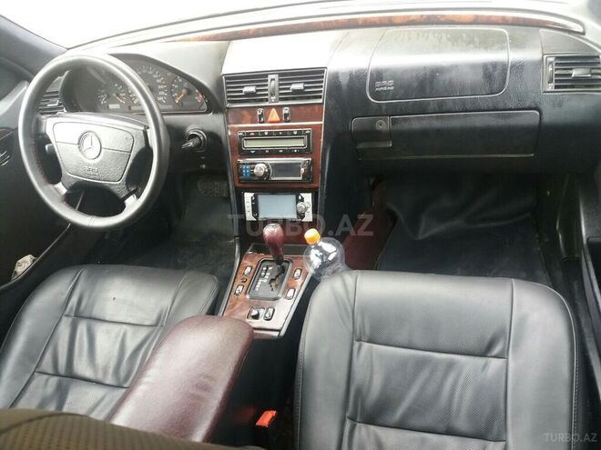 Mercedes C 230 1997, 260,000 km - 2.3 l - Sumqayıt