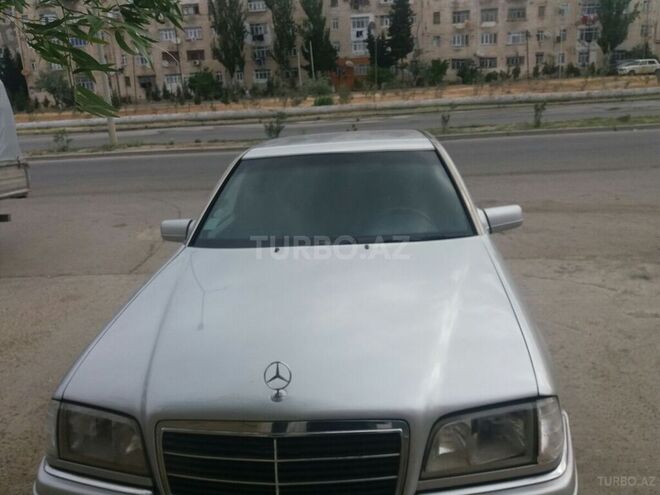 Mercedes C 230 1997, 260,000 km - 2.3 l - Sumqayıt